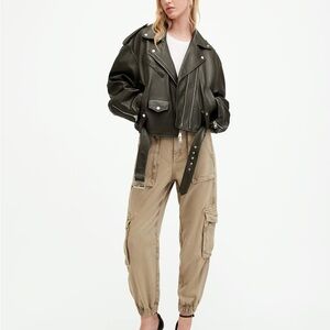 All Saints Washed Olive Cargo Pants! Women’s 6! New W/O Tags. Perfect shape!